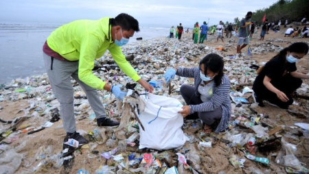 Pengelolaan Sampah Laut